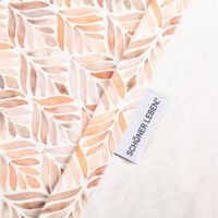 91433-Tischdecke-aus-Baumwolle-mit-Aquarell-Ornamenten-in-Weiss-und-Terracotta-in-versch--Groessen-von-SCHoeNER-LEBEN---MG-2699.jpg Moderne Tischdecke aus Baumwolle mit Aquarell Ornamenten in warmen Terracotta-Tönen in zwei Größen oder nach Maß von SCHÖNER LEBEN. Saum mit Rückseite und Label
