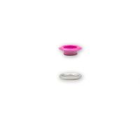 91472-oesen-mit-Scheiben-8mm-pink-silberfarbig-32-Stk-von-Prym--Screenshot-2025-05-01-130434.jpg Eine Prym Ösen 8 mm mit Pink Oberseite und silberfarbigen Scheiben übereinander fotografiert vor einem weißen Hintergrund