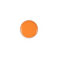 Druckknopf in Orange von oben fotografiert vor weißem Hintergrund