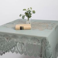 91677-Tischdecke-abwaschbar-Haekelspitze-Amira-beach-blue-137x180cm--MG-1691.jpg Abwaschbare Tischdecke "Amira" mit Häkelspitze – Rechteckig, Beach blue, 137x180cm in Szene gesetzt