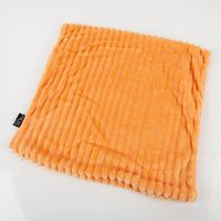 91680-Kissenhuelle-aus-Pluesch-in-Cordoptik-Streifen-Apricot-45x45cm--MG-0713.jpg Kuschelweiche Kissenhülle aus Plüsch mit breiten Cord-Streifen in Apricot 45x45cm Vollansicht