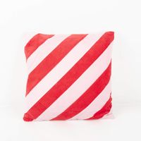 Kissen Stripe aus Samtstoffen in Rot und Rosa in der Größe 45x45cm Vollbild