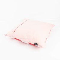 Kissen Stripe aus Samtstoffen in Rot und Rosa in der Größe 45x45cm Rueckseite