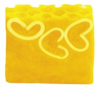 91825-Badebomben-3er-Geschenkset-You--re-Blooming-Lovely-Blaster-Gift-Pack-von-Bomb-Cosmetic--Screenshot-2025-05-26-205702.jpg Gelbe vegane Seife Honey Bee Good mit Herzmuster von Bomb Cosmetics