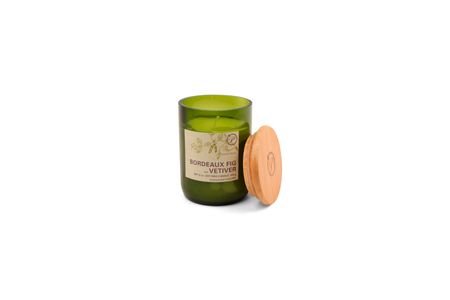 Freigestelltes Produktbild der Bordeaux Fig & Vetiver Duftkerze mit Holzdeckel