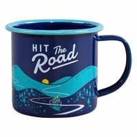 Blaue Emaille-Tasse mit Aufdruck „Hit The Road“, Bergen und Radfahrer-Motiv von Gentlemen’s Hardware