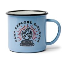 91876-Tasse-Emaille-Camp-Explore-Discover-von-Gentlemen--s-Hardware-Screenshot-2025-05-31-140347.jpg Hellblaue Emaille-Tasse mit Aufdruck Camp Explore Discover von Gentlemen’s Hardware