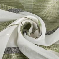 91889-Gardinenstoff-Dekostoff-halbtransparent-Jacquard-Streifen-Blaetter-weiss-gruen-1-50m-Breite-IMG-4386.jpg Eleganter Jacquard-Gardinenstoff in Weiß mit modernen Streifen und Blättermotiven in frischem Grün. Der halbtransparente Stoff mit 1,50 m Breite verschönert Fenster als dekorativer Store oder Vorhang - stilvoll eingedreht in Falten