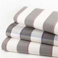 91896-Vorhangstoff-Jacquard-Stoff-Dekostoff-Streifen-grau-ecru-rot-165cm-Stoffbreite--MG-2926.jpg Jacquard-Dekostoff mit Blockstreifen – Grau, Ecru & Rot – 165 cm breit mit anderen Stoffen praesentiert
