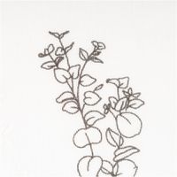 91899-Vorhangstoff-Gardinenstoff-Blumen-Graeser-halbtransparent-wollweiss-schwarz-160cm-Stoffbreite--MG-2857.jpg Halbtransparenter Vorhangstoff mit Blumen und Gräsern – made in Germany Detailaufnahme