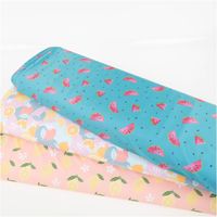 91955-Badeanzugstoff-UPF-50-bi-elastisch-recycelt-Zitronen-peach-1-50m-Breite--MG-2104.jpg Badeanzugstoff Zitronen peach – bi-elastisch, recycelt, UV-Schutz | 1,50 m Breite mit anderen Stoffen in Szene gesetzt