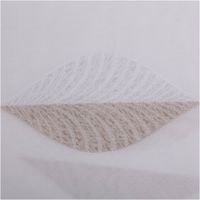 92068-Gardinenstoff-Leinenstruktur-mit-Scherli-Blaetter-weiss-taupe-300cm-Breite-IMG-5221.jpg Der hochwertige Gardinenstoff Leinenstruktur mit Scherli Blätter weiß taupe 300cm Breite besticht durch sein elegantes Blattdesign. Ideal für raumhohe Vorhänge und stilvolle Fensterdekorationen - Nahaufnahme