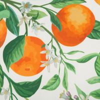 Outdoor Kissen mit frischem Orangen-Dessin in Weiß und Orange 45x45cm – Sommerfeeling für Balkon, Garten & Terrasse Detailaufnahme