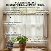 Scheibengardine in Leinenoptik mit Makramee Herzen in Wollweiß, 45 x 120 cm, halbtransparent am Fenster dekoriert.