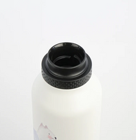 Runbott Trinkflasche Lovely Cat Wool 600ml mit geöffnetem schwarzem Schraubverschluss und Trinköffnung