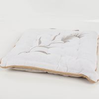92103-Sitzkissen-Pampasgras-mit-Bindebaendern-natur-weiss-38x38x4cm-IMG-4353.jpg Sitzkissen 38x38x4cm – Weiß mit Pampasgras-Druck & Keder von oben