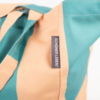 92132-Tasche-Shopper-aus-Baumwolle-mit-Streifen-apricot-gruen-von-SCHoeNER-LEBEN--IMG-6236.jpg Tasche Shopper aus Baumwolle mit Streifen apricot grün von SCHÖNER LEBEN. Detailansicht Label