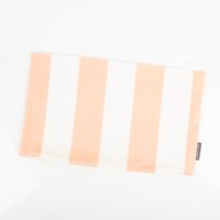 Kissenhülle apricot-ecru gestreift von SCHÖNER LEBEN., flach liegend dargestellt