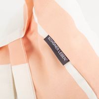 92142-Tasche-Shopper-aus-Baumwolle-mit-Streifen-peach-ecru-von-SCHoeNER-LEBEN--IMG-5927.jpg Tasche Shopper aus Baumwolle mit Streifen peach ecru von SCHÖNER LEBEN. Detailansicht Label