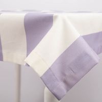 Tischdecke aus Baumwolle mit Streifen in Flieder und Ecru – handgefertigt für dein Zuhause. Detail Stoff