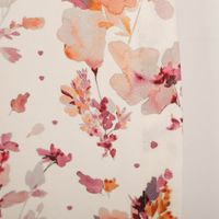 92158-Vorhang-Aquarell-Blumen-weiss-mauve-mit-Smok-Schlaufenband-245x130cm--HxB--oder-Wunschmass-von-SCHoeNER-LEBEN--IMG-5987.jpg Vorhang aus der SCHÖNER LEBEN Kollektion, handgenäht nach Maß, mit zartem Aquarell-Blumenmuster in Rosa-, Rot- und Orangetönen auf hellem Hintergrund - Nahaufnahme