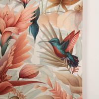 92159-Vorhang-Kolibri-Blumen-Blaetter-weiss-bunt-mit-Smok-Schlaufenband-245x130cm--HxB--oder-Wunschmass-von-SCHoeNER-LEBEN--IMG-6011.jpg orhang aus der SCHÖNER LEBEN Kollektion, maßgefertigt, mit Kolibris, exotischen Blüten und Blättern in warmen Rot-, Beige- und Grüntönen auf naturfarbenem Hintergrund - Nahaufnahme