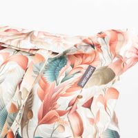 Tasche Shopper aus Baumwolle mit Kolibri, Blumen und Blättern von SCHÖNER LEBEN. Detailansicht Label