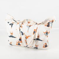 92278-Tasche-Shopper-aus-Baumwolle-Body-Positivity-Yoga-von-SCHoeNER-LEBEN--IMG-9159.jpg Großer Baumwoll-Shopper mit farbenfrohem Body Positivity Yoga-Motiv. Das Muster zeigt stilisierte Frauen in verschiedenen Posen, perfekt für Sport und Freizeit, von SCHÖNER LEBEN - Ganzansicht befüllt