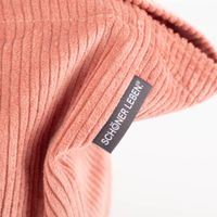 92297-Tasche-Shopper-Cord-aus-Baumwolle-peach-von-SCHoeNER-LEBEN--IMG-8628.jpg Peachfarbener Cord-Shopper aus Baumwolle, präsentiert mit breiten Henkeln als stylische, geräumige Tasche von SCHÖNER LEBEN - Musternahaufnahme