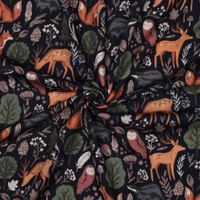 Sweatstoff Forest Animals navy, dekorativ im Kreis gelegt, um Stofffall und Muster zu zeigen.
