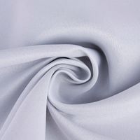 92338-Verdunklungsstoff-Vorhangstoff-einfarbig-aschweiss-2-80m-Breite-65625-Gardinenstoff-Verdunkelungsstoff-Verdunkelung-einfarbig-aschweiss-2-80m-Breite-KW9-101003Capture0373.jpg Verdunklungsstoff aschweiß, dekorativ im Kreis gelegt, um Stofffall und Weichheit zu zeigen