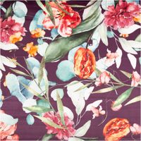 92427-Samtstoff-Blumen-mauve-gruen-----Digitaldruck-mit-leuchtendem-Design-IMG-6711.jpg Edler Samtstoff in tiefem Mauve mit digital gedrucktem Blumenmuster: große Blüten in Rot und Pink, grüne Blätter und helle Akzente - Vollansicht