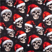 French Terry Stoff in Schwarz mit auffälligem Weihnachtsmotiv: cremefarbene Totenköpfe mit roten Nikolausmützen und weißen Fellkanten, markant und außergewöhnlich - Vollansicht