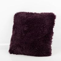 Kuschelkissen 45x45 cm in Dunkellila, Vorderseite aus flauschigem Plüsch, Rückseite aus weichem Veloursstoff - Vollansicht