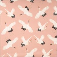 92530-Baumwollstoff-Dekostoff-Crane-Bird-Dream-Kraniche-rosa-1-4m-IMG-7588.jpg Baumwollstoff Dekostoff in Rosa mit elegantem Kranich-Motiv – weiße Kraniche mit schwarzen Flügelspitzen und rotem Kopfdetail im Crane Bird Dream Design - Vollansicht