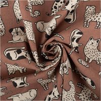 92536-Dekostoff-Halbpanama-Dog-Wildlife-Art-Hunde-braun-1-4m-Breite-IMG-7577.jpg Dekostoff Halbpanama in Braun mit schwarz-weißen Hundeillustrationen im Wildlife Art Stil - kunstvoll eingedreht in Falten