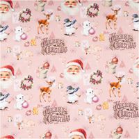 Baumwollstoff Popeline in Rosa mit weihnachtlichen Motiven – weiße Katze mit Christbaumkugel, Schneemann auf Ski, Lebkuchenmann, Geschenkpakete, Rentiere und Kränze im nostalgischen Merry-Christmas-Design - Vollansicht