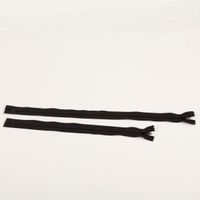 92680-Reissverschluss-Kunststoffspirale-universal-made-in-Germany-40cm-Schwarz--IMG-0656.jpg Schwarzer Universal-Reißverschluss mit Kunststoffspirale eignet sich perfekt für diverse Näharbeiten an Kissen, Taschen oder Bekleidung. Das in Deutschland gefertigte Produkt bietet bei einer Länge von 40 cm zuverlässige Qualität und eine besonders geschme