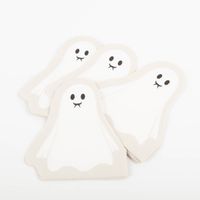 92693-Halloween-Servietten-Ghostie-Shape-Geist-12Stk-3lagig-13x15cm-FSC-Papier-IMG-9044.jpg Beige-weiße Halloween-Serviette „Ghostie“, präsentiert als 3-lagige Geist-Form aus FSC-Papier, Packung mit 12 Stück, 13×15 cm - mehrere Servietten