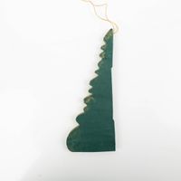 Großer Weihnachtshänger „Honeycomb Weihnachtsbaum“ in Flaschengrün mit feinem Goldrand, ca. 20 × 24 cm, dekorativer Papieranhänger in Wabenstruktur, präsentiert mit goldfarbener Aufhängung zur Veranschaulichung von Form, Farbe und Material - eingefalten