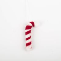 Weihnachtshänger Zuckerstange aus Filz in Rot und Weiß, präsentiert als dekorativer Anhänger von Boltze Home; handliches Format mit 8,5 cm Länge - Vollansicht