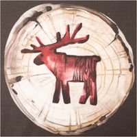 Baumwollstoff Halbpanama in Braun mit Weihnachtsmotiven wie Sternen, Elch, Herz und Holzscheiben, robust und ideal für Deko - Detailaufnahme Hirsch