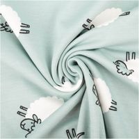 93007-French-Terry-mit-Schaefchen-blau-Sommersweat-mit-Schlingenstruktur-150cm-IMG-0936.jpg Blauer French Terry Sommersweat mit weißen Schäfchen-Motiven, weicher Stoff mit Schlingenstruktur, ideal für Kinderkleidung - kunstvoll eingedreht in Falten