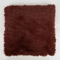 93043-Kuschelkissen-zweiseitig-Pluesch-und-Velours-marsala-45x45cm-IMG-2076.jpg Zweiseitiges Kuschelkissen, 45x45 cm, Farbe Marsala, eine Seite flauschiger Plüsch, eine Seite glatter Velours, quadratisch, weiches Wohnkissen mit dezentem Stofflabel - Nahaufnahme