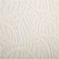 93047-Spitze-mit-Chenille-Blaetterdessin-Meterware-wollweiss-150cm-breit-IMG-1670.jpg Zarte Spitze mit Chenille-Blätterdessin in Wollweiß – edel und leicht transparent, präsentiert mit feiner Struktur für elegante Kleider, Brautmode oder stilvolle Deko - Nahaufnahme
