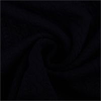 93054-Strickstoff-Zopfmuster-marineblau-elastischer-Winterstrick-150-cm-Breite-IMG-1601.jpg Elastischer Strickstoff mit Zopfmuster in Marineblau – weicher, wärmender Winterstrick mit strukturierter Oberfläche, perfekt für Pullover, Strickkleider oder gemütliche Accessoires - kunstvoll eingedreht in Falten