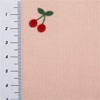 Feincordstoff aus Baumwolle in Rosa mit kleinen roten Kirschen, 1,45 m breit, weich und fein strukturiert – perfekt für verspielte Mode und Accessoires - mit Massband