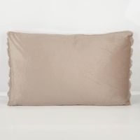 93174-Kuschelkissen-XL-aus-Plueschfell-Streifen-ecru--50x80cm-IMG-2157.jpg Kuschelkissen XL aus ecrufarbenem Plüschfell, 50x80 cm, extra weich gepolstert, horizontale Streifenstruktur, flauschige Oberfläche, dekorativ und gemütlich für Wohnbereiche - Rueckseite
