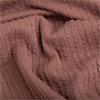 Jersey Stoff Ripp-Jacquard aus Baumwolle in Mauve. Die Struktur zeigt vertikale Streifen in einer breiten und feinen Rippung, 1,35m breit - stilvoll drapiert