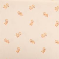 93242-Jersey-Stoff-Rippjersey-Baumwolle-Entchen-wollweiss-gelb-1-20m-Breite-IMG-2398.jpg Wollweißer Rippjersey aus Baumwolle, präsentiert mit süßen gelben Entchenmotiven als weicher, dehnbarer Stoff, 1,20 m breit - Vollansicht